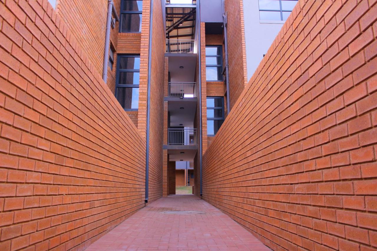 Airport Heights Apartment Boksburg Exterior photo